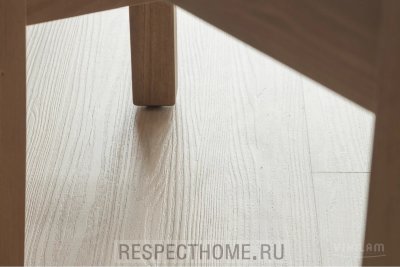 Клеевая кварц-виниловая плитка VINILAM Glue Дуб Бург 188*1228*2.5 (4.16 м2)